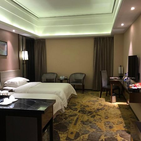 Ramada Foshan Hotel Exteriör bild