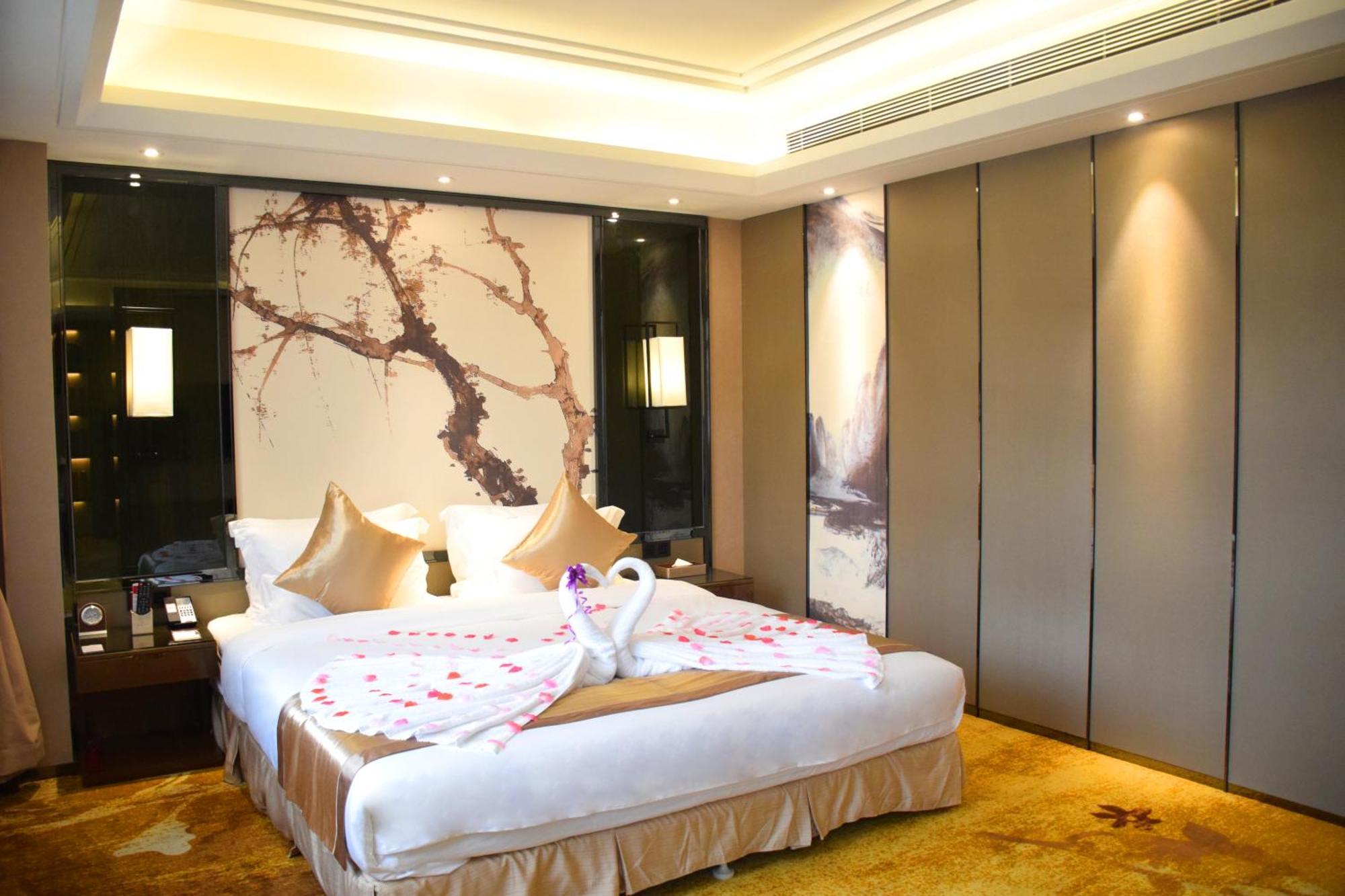 Ramada Foshan Hotel Exteriör bild