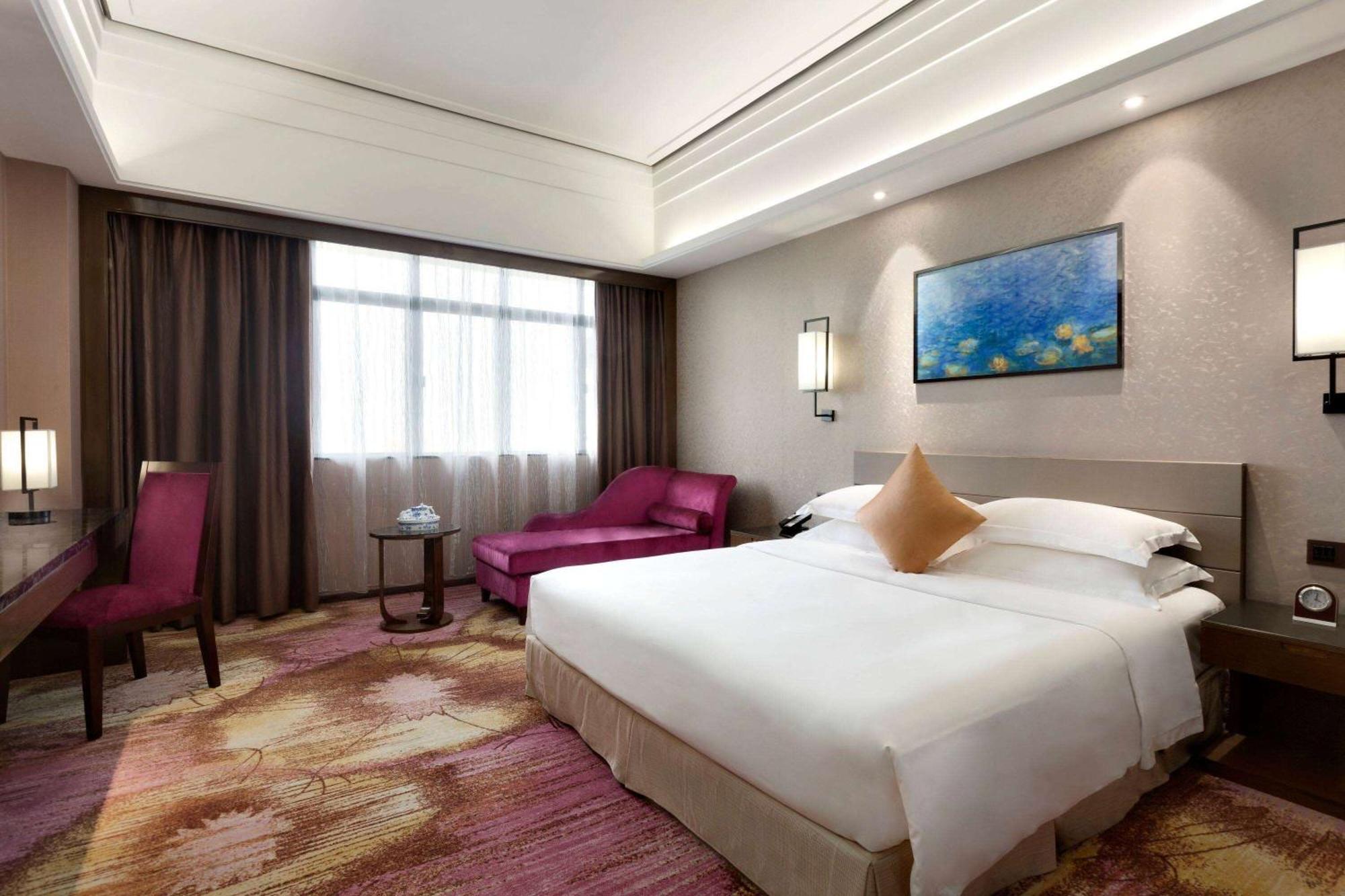 Ramada Foshan Hotel Exteriör bild