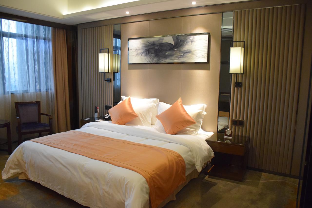Ramada Foshan Hotel Exteriör bild